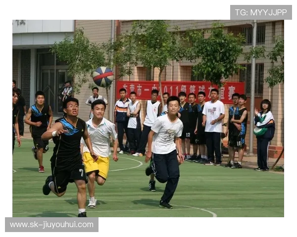 海门实验学校足球赛精彩纷呈 校园足球文化蓬勃发展