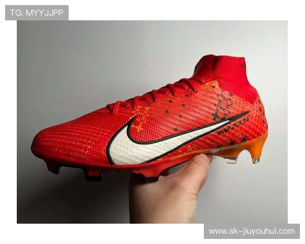 聚焦F50足球鞋C罗同款打造速度与激情全新战靴体验魅力风采呈现